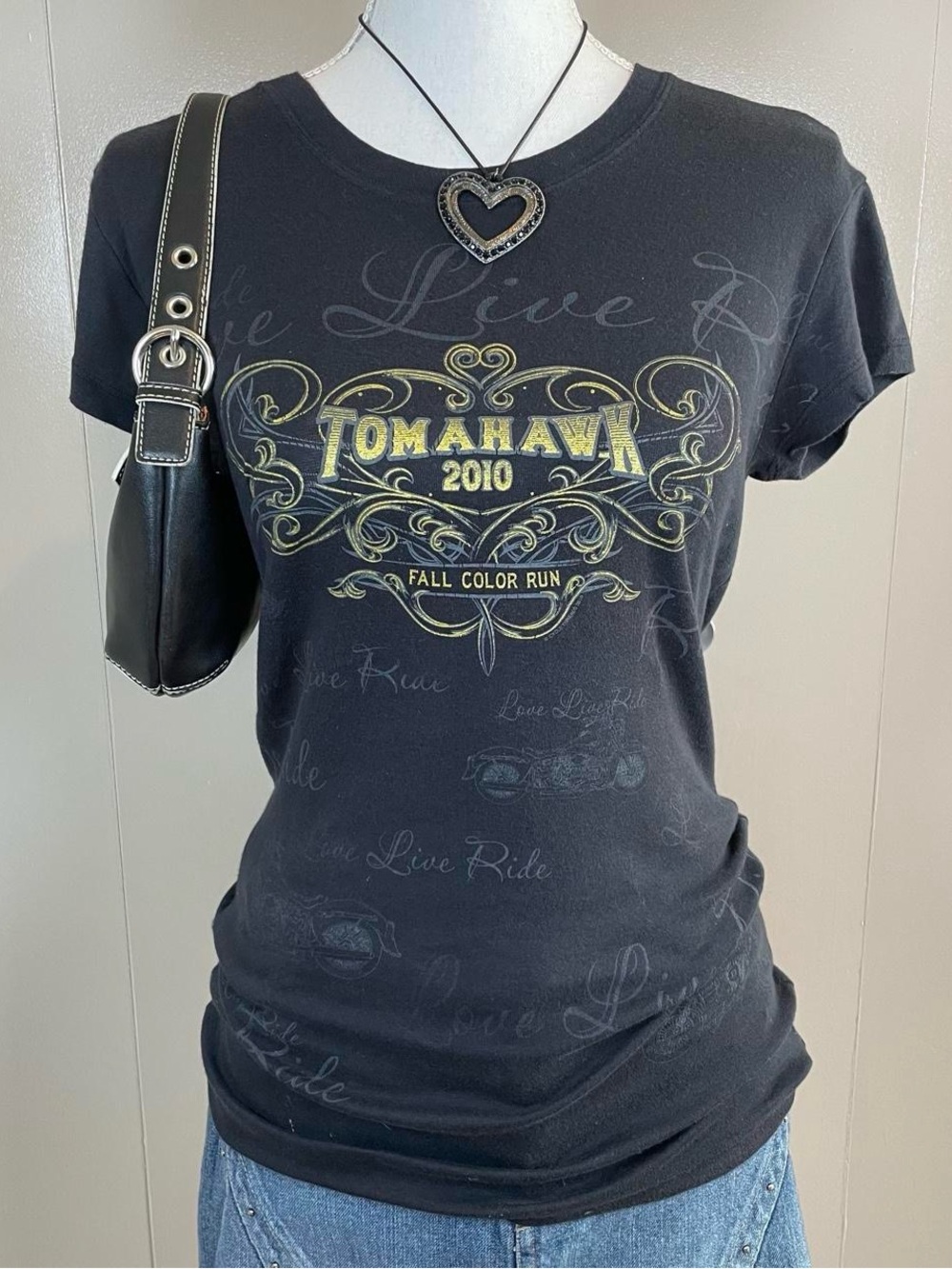 Biker Tomahawk 2010 “Love Live Ride” Black and Gold Size XL Baby Tee